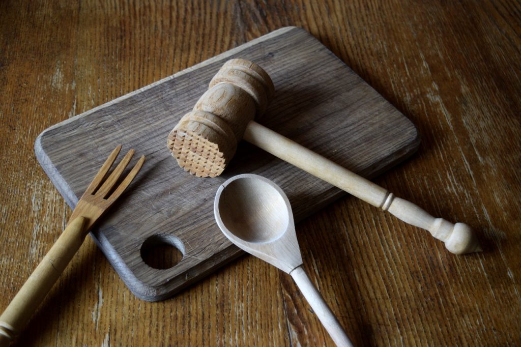 kitchen, utensils, wooden-2754117.jpg